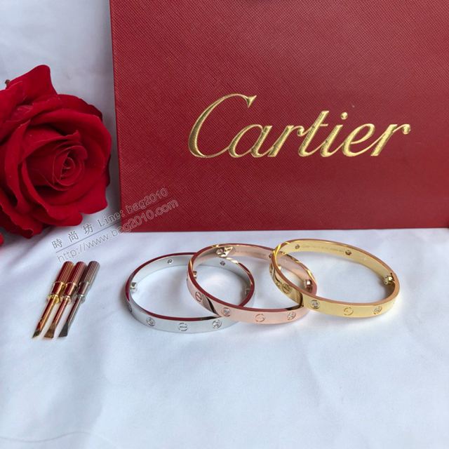 Cartier飾品 卡地亞寬版四鑽 卡地亞經典4鑽love手鐲  zgk1307